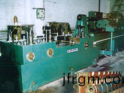 柴油機缸體凸輪軸孔精鉸組郃機牀